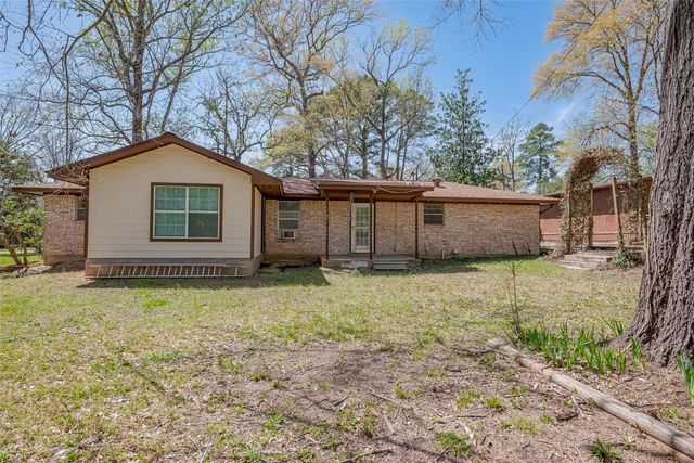 14 Veronica Lane, Huntsville, TX 77340