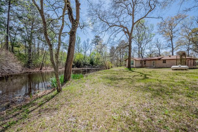 14 Veronica Lane, Huntsville, TX 77340