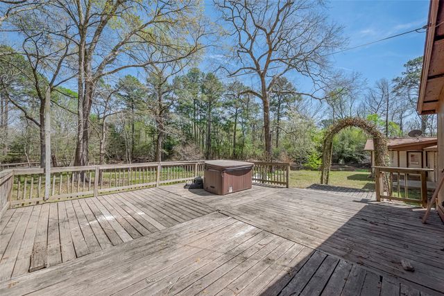 14 Veronica Lane, Huntsville, TX 77340