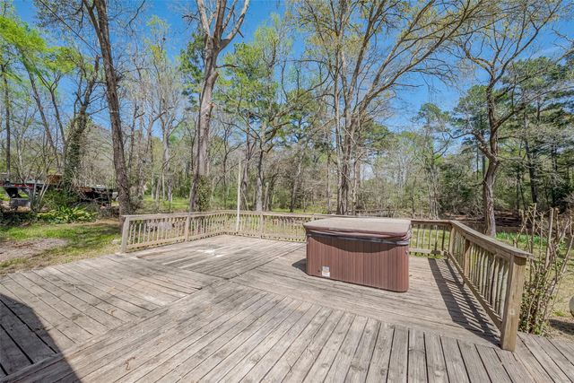 14 Veronica Lane, Huntsville, TX 77340