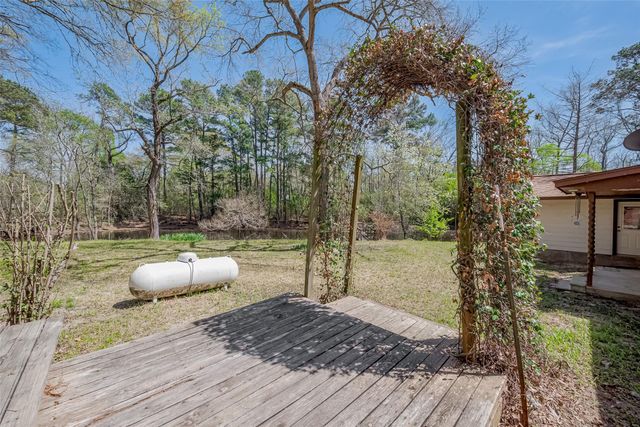 14 Veronica Lane, Huntsville, TX 77340