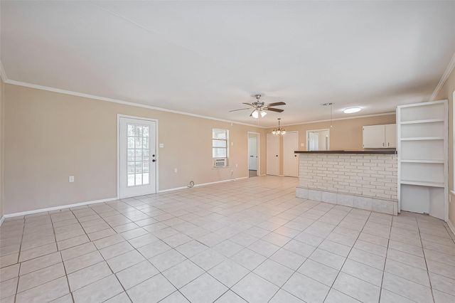 14 Veronica Lane, Huntsville, TX 77340