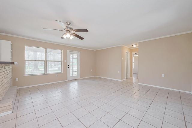 14 Veronica Lane, Huntsville, TX 77340