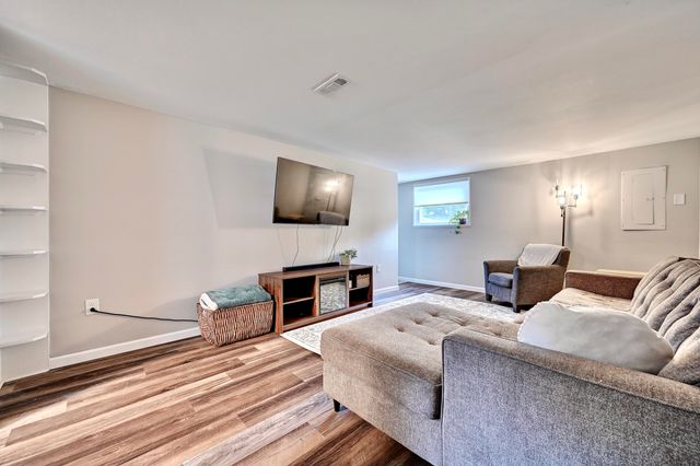 6126 Tosha Drive, Burlington, KY 41005