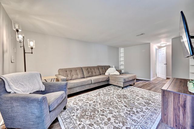 6126 Tosha Drive, Burlington, KY 41005