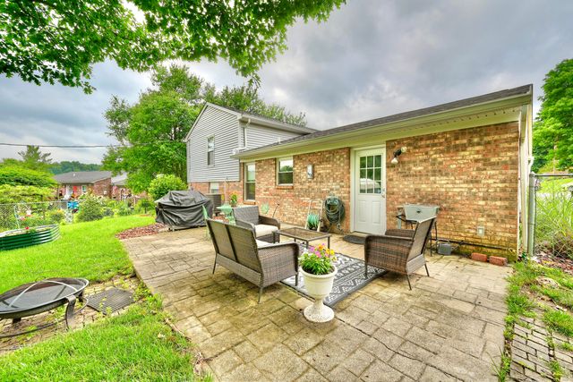 6126 Tosha Drive, Burlington, KY 41005