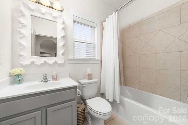 716 Lakeview Drive, Mcadenville, NC 28101