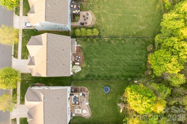 716 Lakeview Drive, Mcadenville, NC 28101