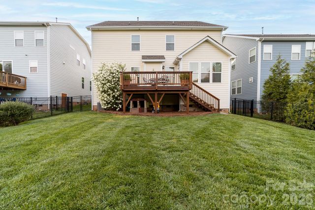 716 Lakeview Drive, Mcadenville, NC 28101