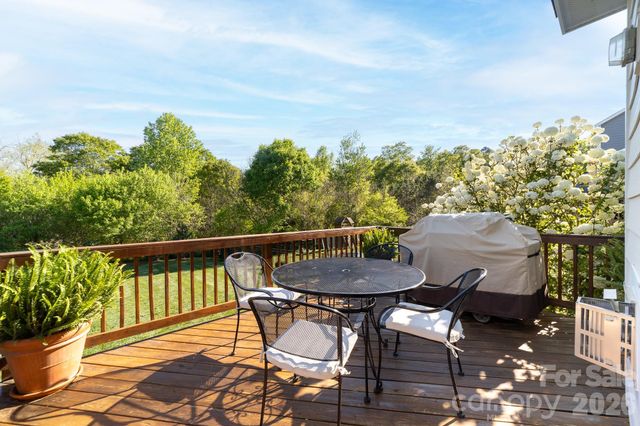 716 Lakeview Drive, Mcadenville, NC 28101