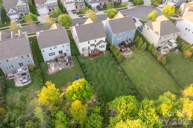 716 Lakeview Drive, Mcadenville, NC 28101