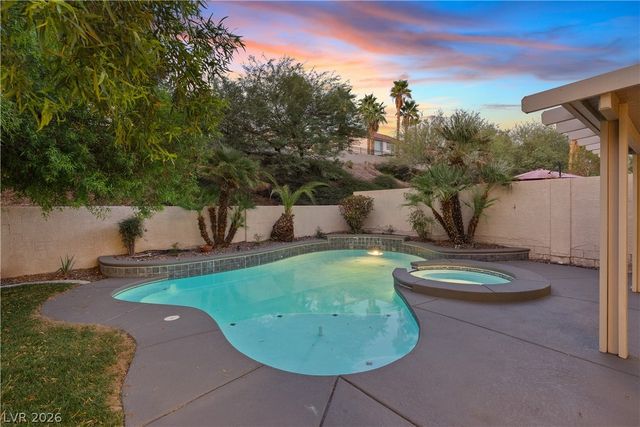 1662 Ravanusa Drive, Henderson, NV 89052