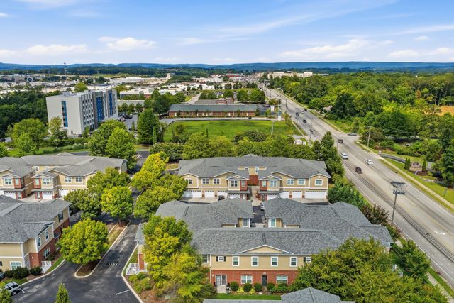 1201 Regency Court, Chattanooga, TN 37421
