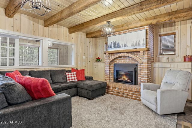 1041 E White Tail Drive, Show Low, AZ 85901