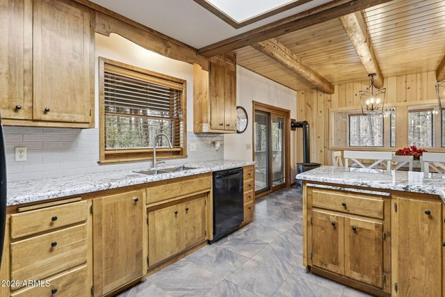 1041 E White Tail Drive, Show Low, AZ 85901