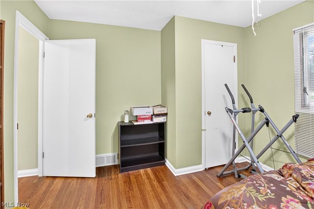 5984 Pearl Road, Parma Heights, OH 44130