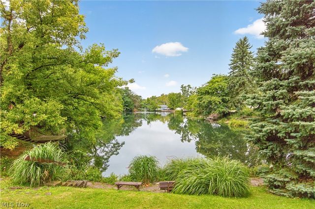 5984 Pearl Road, Parma Heights, OH 44130