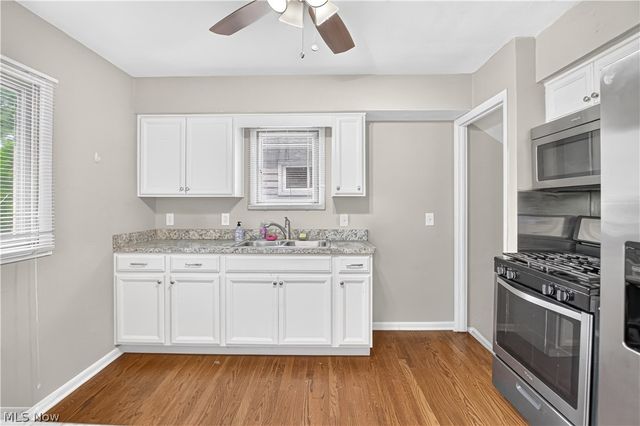 5984 Pearl Road, Parma Heights, OH 44130