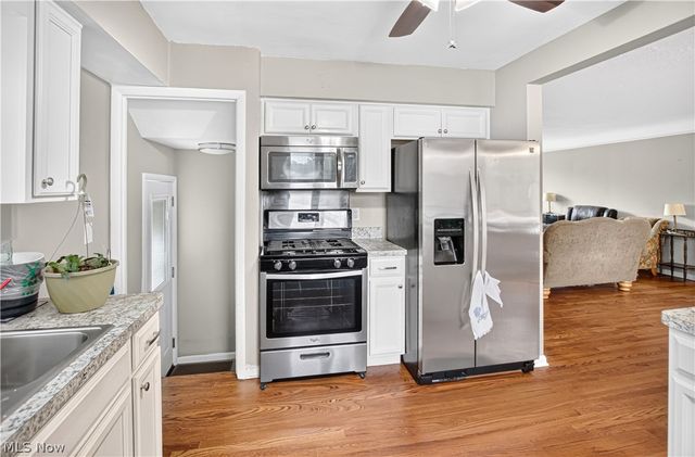 5984 Pearl Road, Parma Heights, OH 44130
