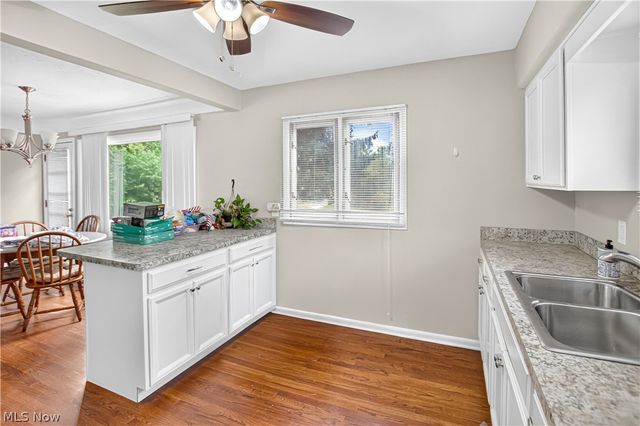 5984 Pearl Road, Parma Heights, OH 44130