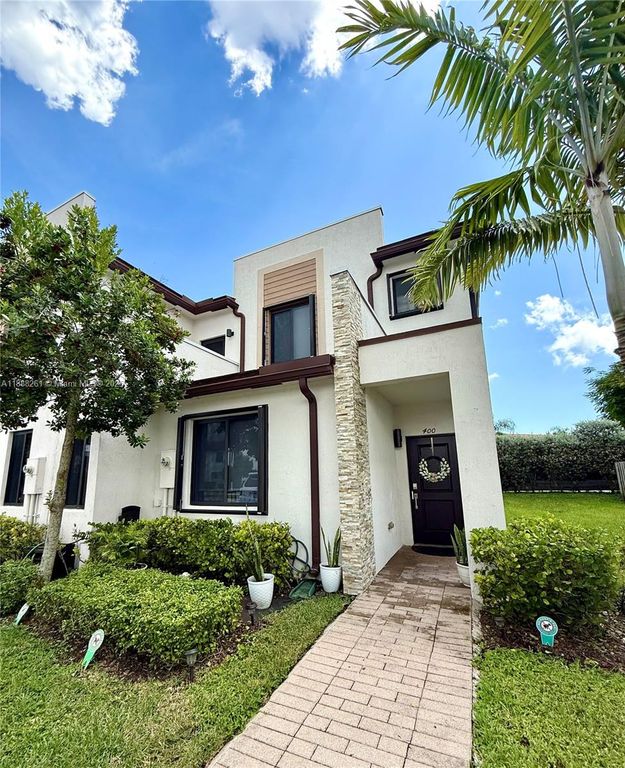 400 NE 208th Ter 400, Miami, FL 33179