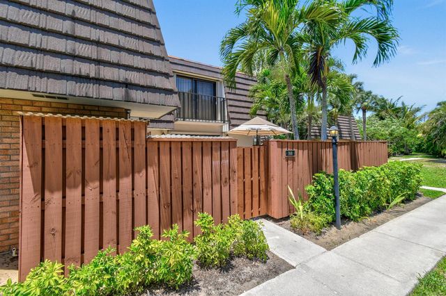 1918 19th Court, Jupiter, FL 33477