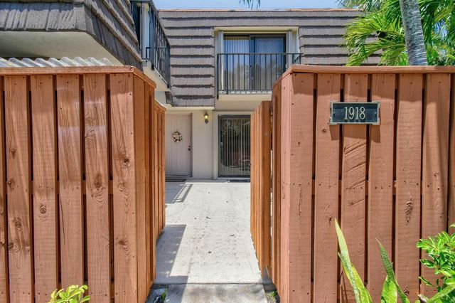1918 19th Court, Jupiter, FL 33477