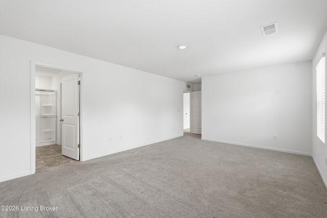 8990 Auburn Woods Rd, Louisville, KY 40214