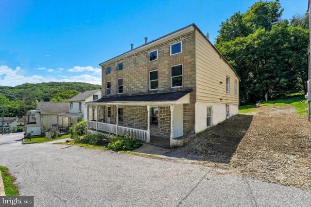 58-60 IRISH LN, Coatesville, PA 19320