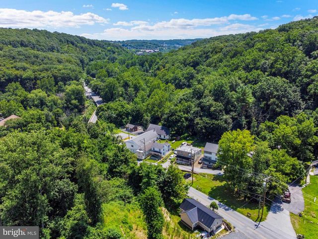 58-60 IRISH LN, Coatesville, PA 19320