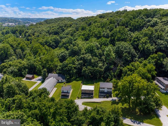 58-60 IRISH LN, Coatesville, PA 19320
