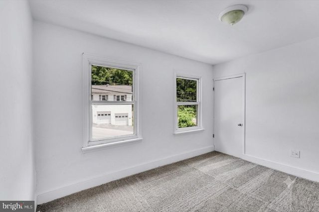 58-60 IRISH LN, Coatesville, PA 19320