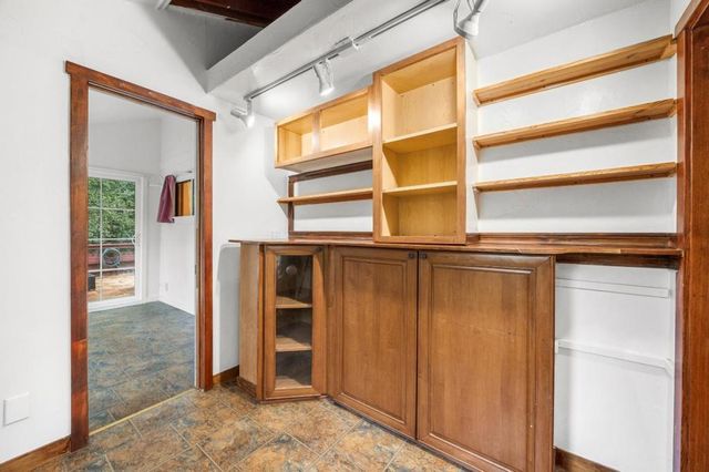 9913 Alba Road, Ben Lomond, CA 95005