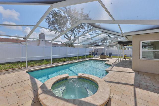 9275 133RD STREET, Seminole, FL 33776