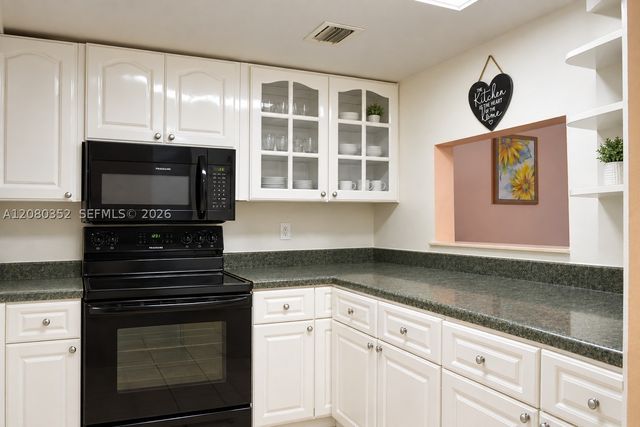 6600 W 2nd Ct 15, Hialeah, FL 33012