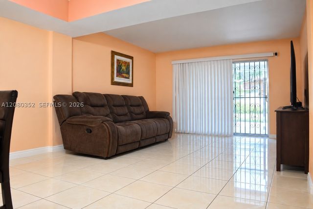 6600 W 2nd Ct 15, Hialeah, FL 33012
