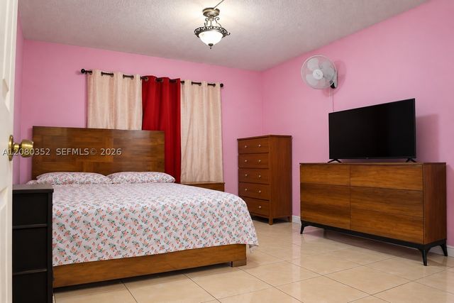 6600 W 2nd Ct 15, Hialeah, FL 33012