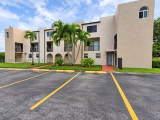 6600 W 2nd Ct 15, Hialeah, FL 33012