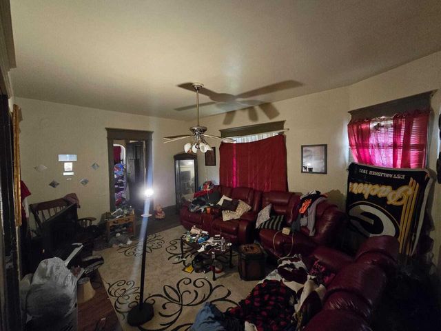 2622 W Vine STREET, Milwaukee, WI 53205