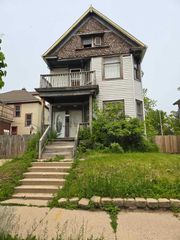 2622 W Vine STREET, Milwaukee, WI 53205