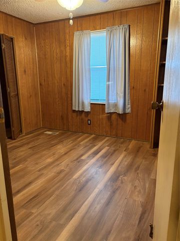 514 Fish Haven Road, Graford, TX 76449