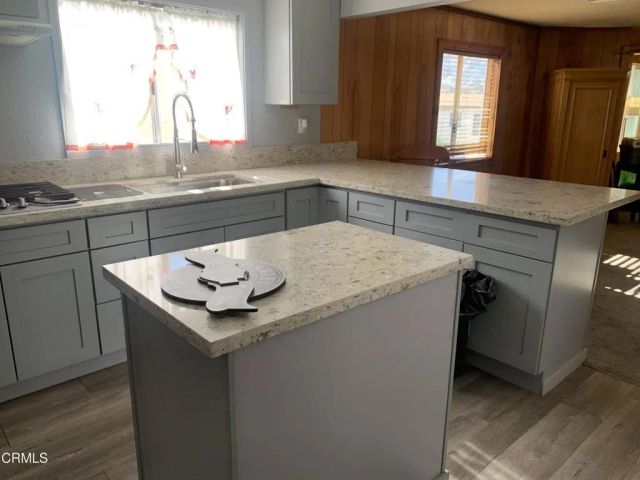 7832 Forsythe Street, Sunland, CA 91040