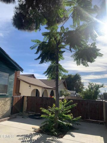 7832 Forsythe Street, Sunland, CA 91040