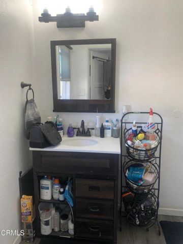 7832 Forsythe Street, Sunland, CA 91040