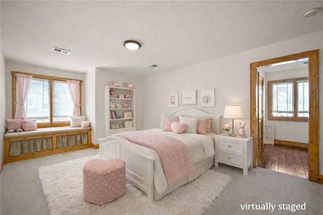 3901 W 125th Terrace, Leawood, KS 66209