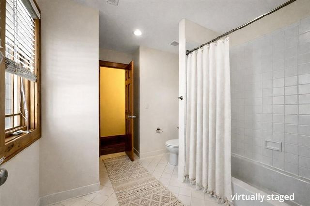 3901 W 125th Terrace, Leawood, KS 66209