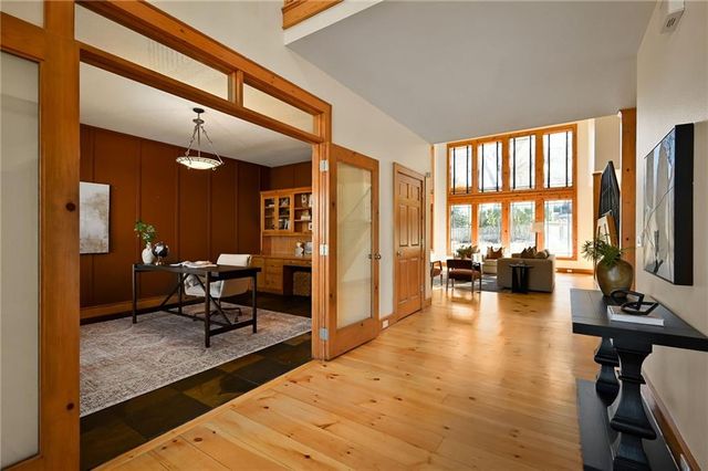 3901 W 125th Terrace, Leawood, KS 66209