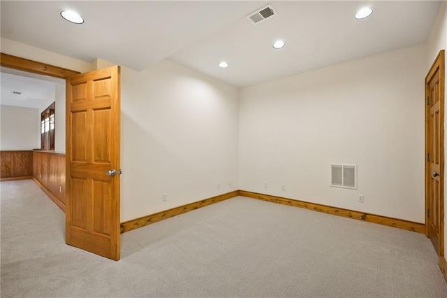 3901 W 125th Terrace, Leawood, KS 66209