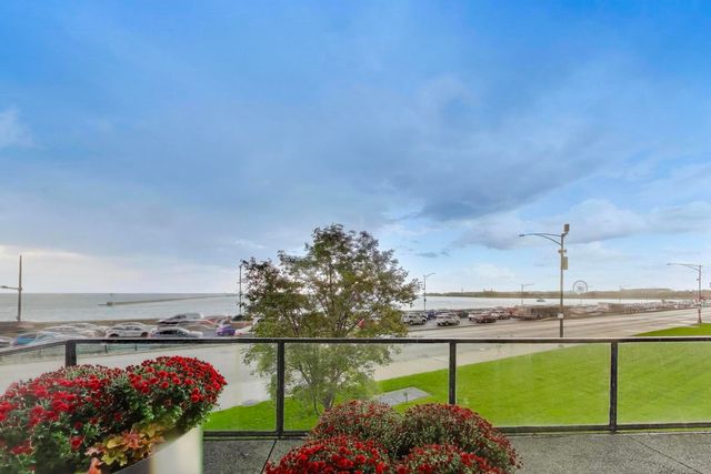 900 N LAKE SHORE Drive 1604, Chicago, IL 60611