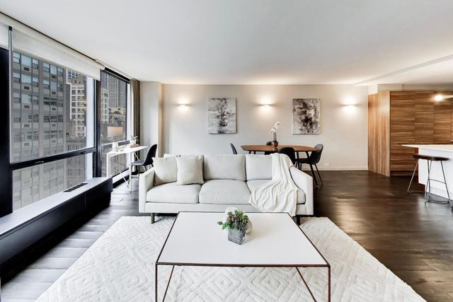 900 N LAKE SHORE Drive 1604, Chicago, IL 60611